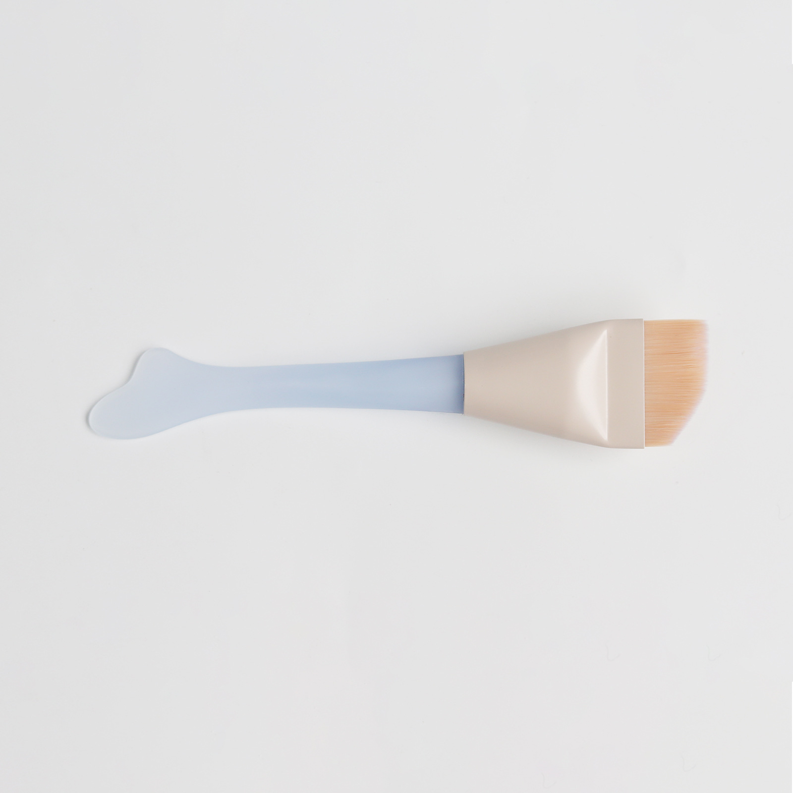 Ultra-thin flat foundation brush, Cangzhou makeup brush, traceless, doesn't absorb much powder, portable mask brush, beauty tool wholesale.
