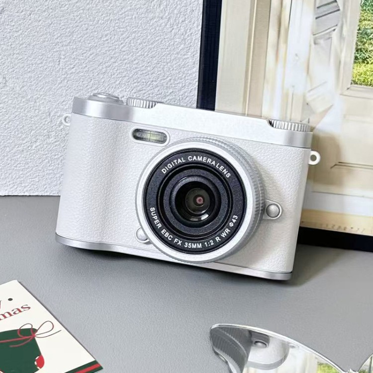 A high-definition, high-pixel digital camera with dual-camera CCD, an entry-level, compact and portable upload tool for popular retro students
