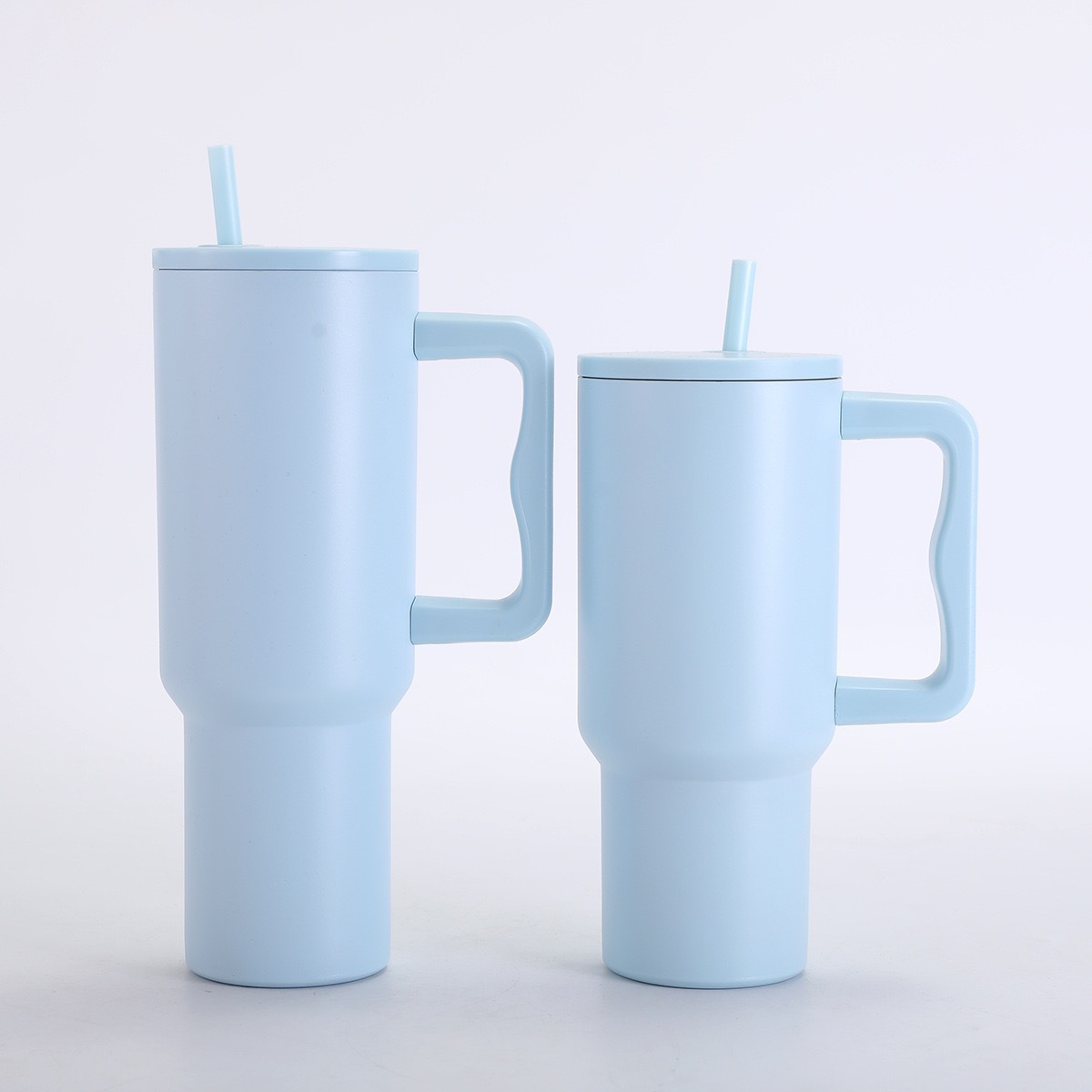 In stock: 3rd generation 24oz, 30oz, 40oz car mugs, 304 stainless steel, portable outdoor mugs with handles, ice-cold cups, wholesale.