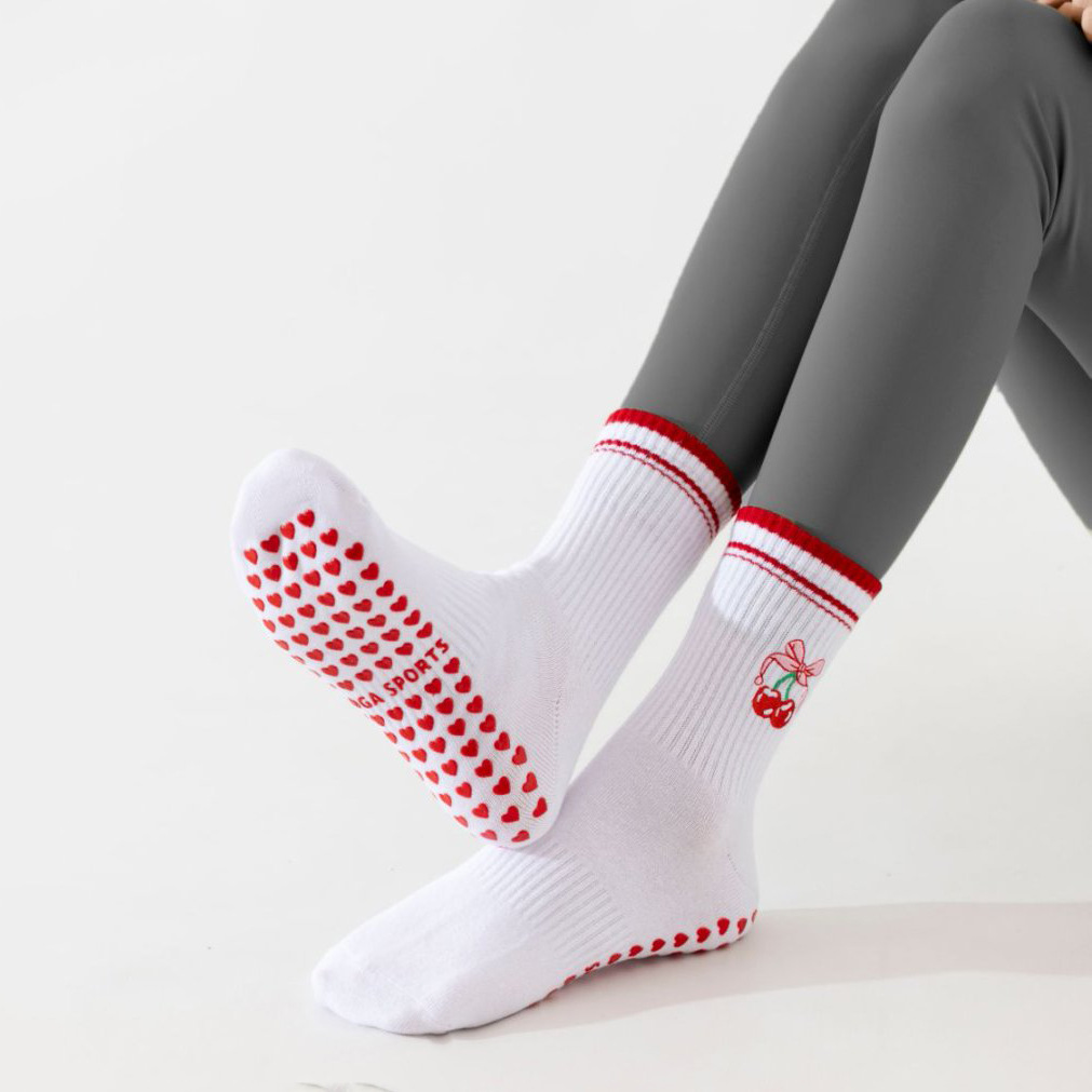 Women's yoga socks with ruffled lace embroidery, mid-calf cotton socks, non-slip Pilates socks, indoor fitness dance socks
