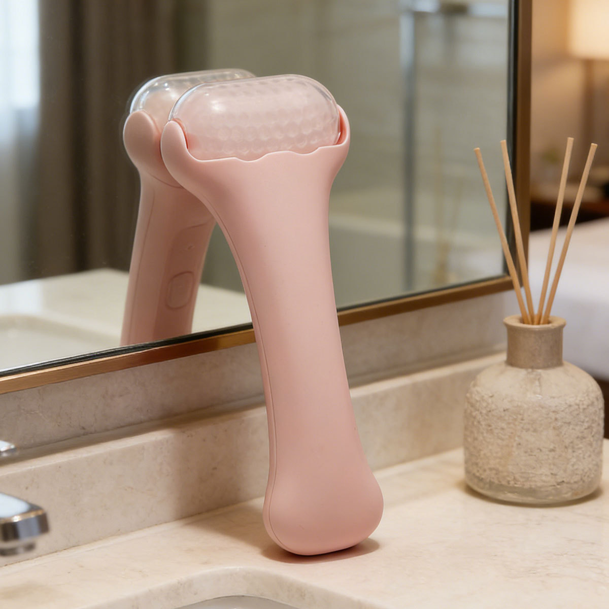 2026 Cross-Border New Hot Selling Ice Roller PE Gel Ice Roller Facial Massager ICE RO