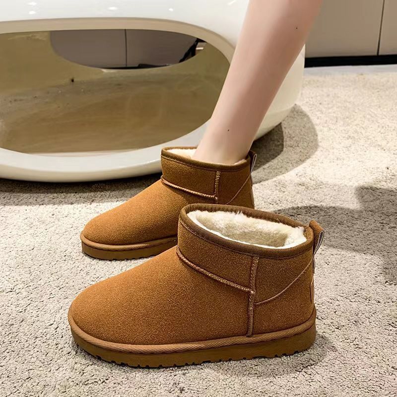 Women's snow boots 2026 new thickened cotton shoes, women's cotton boots with fleece mid-calf, outerwear boots, women can wear them with one foot