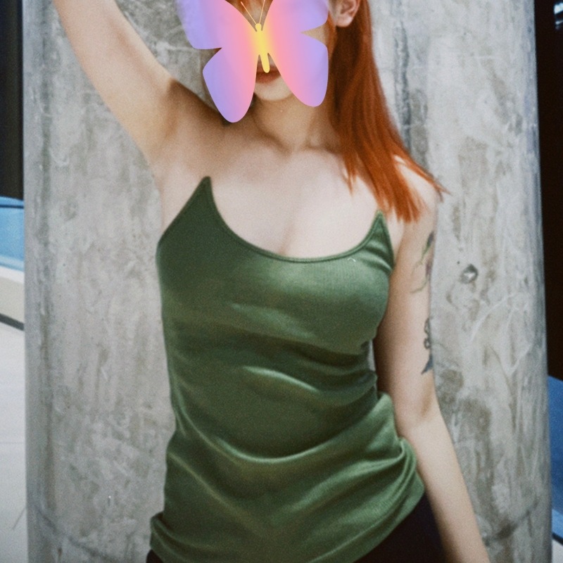Xishi Clearance Sale: Sexy and Hot Girl Invisible Strap Top, Niche Style, Pure and Alluring, Slimming, Wide U-Neck Camisole