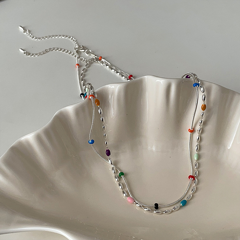 Rainbow candy bead necklace for women, a sweet, delicate, cute, fashionable, and versatile choker/collarbone chain for girls.