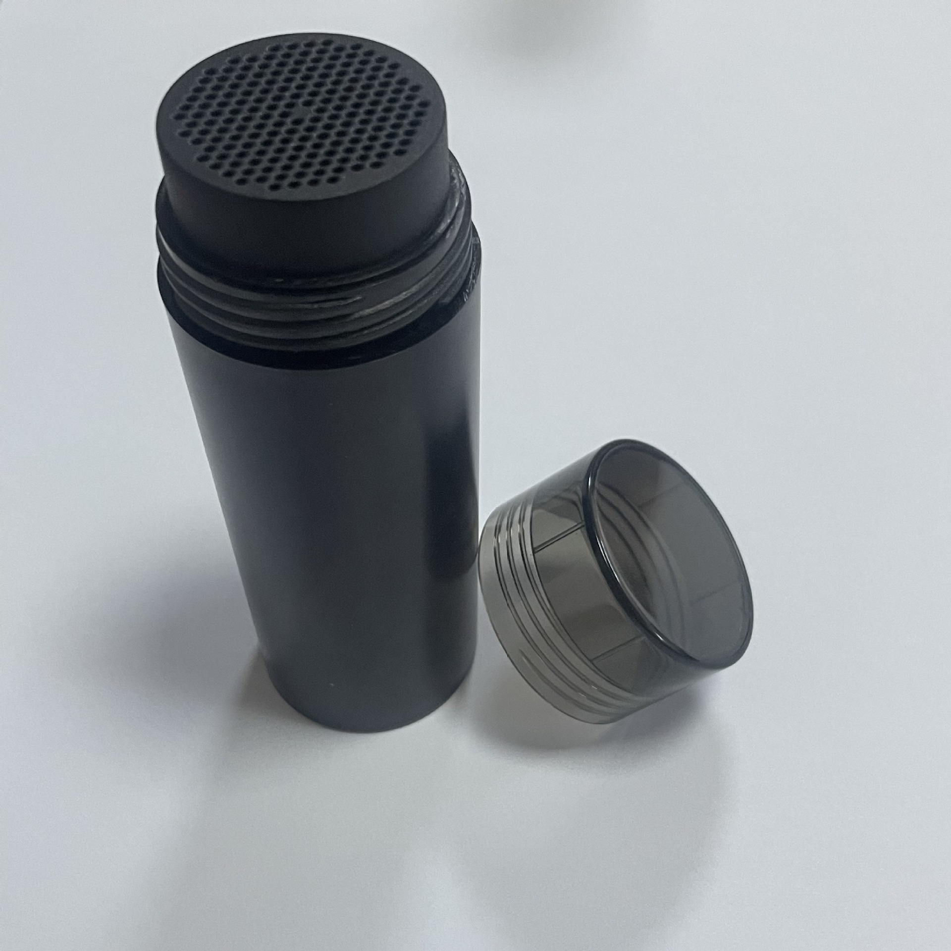 Hair thickening and hair growth fiber powder bottle can be printed with color and logo, nourishing hair, making it fluffy and shaping