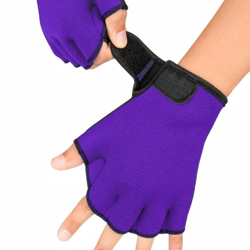 The manufacturer supplies diving materials, flippers, swimming gloves, outdoor swimming training, duck feet, paddling, palm gloves and half-finger gloves