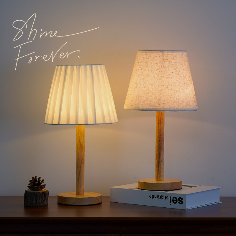 Creative solid wood and fabric USB small table lamp for bedroom, bedside lamp, study, dormitory, LED night light, ambient light decoration