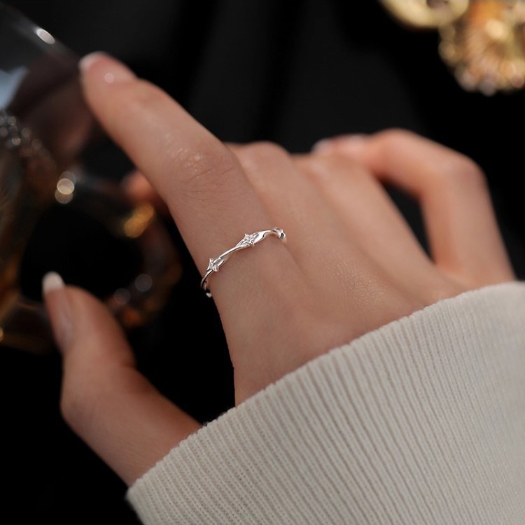 Four-pointed star 925 stainless steel ring, understated luxury, plain band, open design, women's index finger ring, high-end feel, colorfast, copper-plated gold ring.