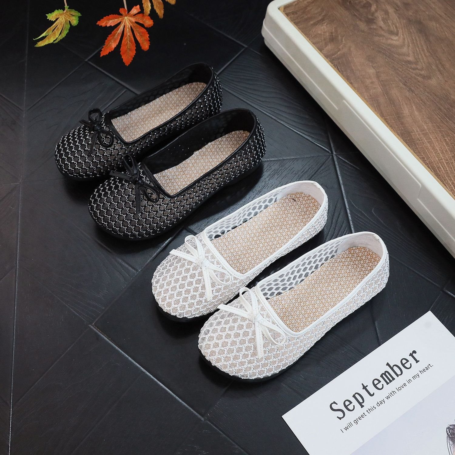 Summer Beijing cloth shoes, hollow mesh breathable bow new style soft sole comfortable mother sandals flat single shoes cotton