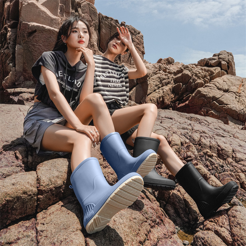 Jundeng Thickened Rain Boots, Mid-Calf Rain Boots, Women's Fashionable Waterproof Shoes, Wear-Resistant and Anti-Slip, Factory Wholesale, Cross-Border Trade