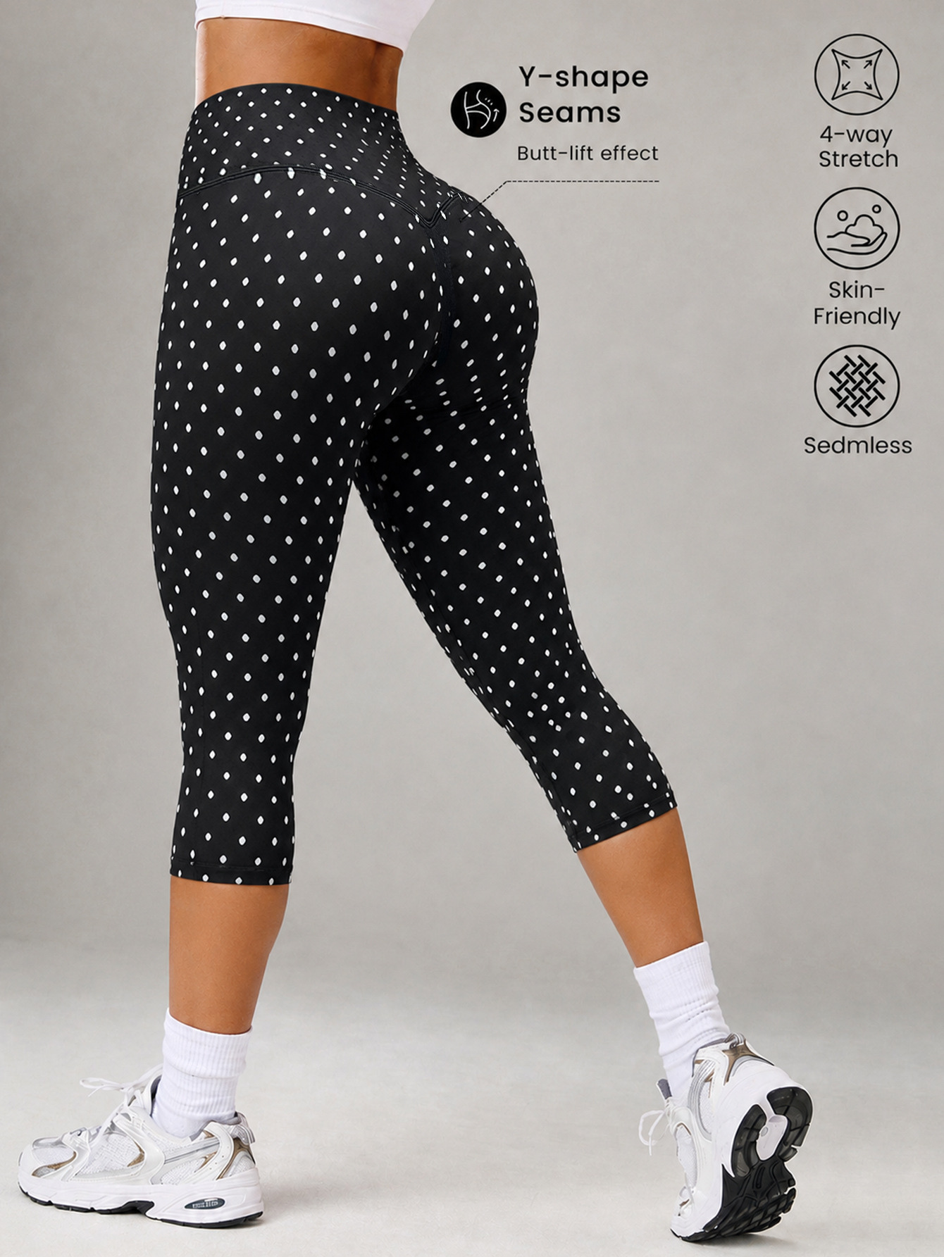 Factory direct shipping to Europe and America, Amazon 2026 Summer New Polka Dot Flattering Hip-Shaping Fashionable Casual Sports Shorts for Women