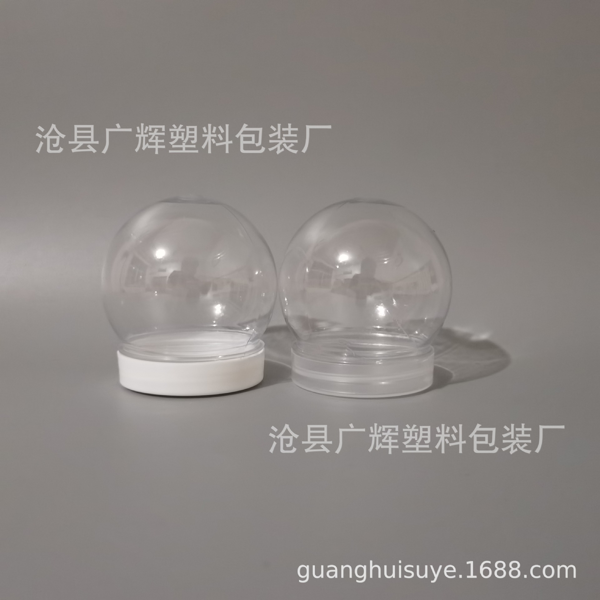 In stock: pet plastic transparent small cans, sealed containers, storage cans, pumpkin bottles, cat paw cans, irregular-shaped small cans