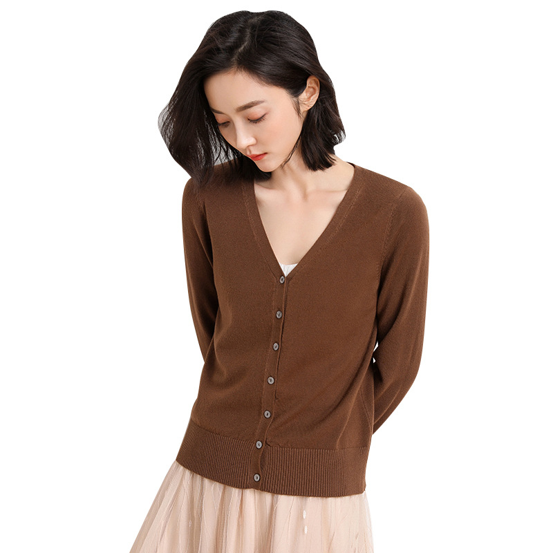 2026 Autumn OL Style Korean Style Cardigan Long Sleeve V-Neck Straight Cut Sweater New Autumn Arrival