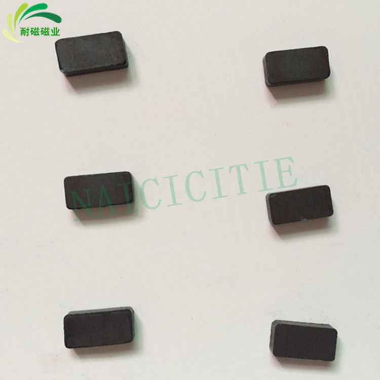 Factory direct stock of mahjong magnets, F20X10X4MM, ferrite square magnets, black, standard magnet, 20*10*5mm.