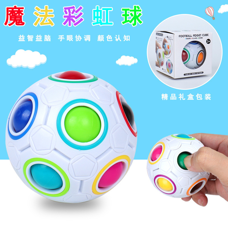 Small toys at low prices, kindergarten points can be exchanged for rewards, small gifts, children's ring-tossing, street promotion, wholesale of small toys