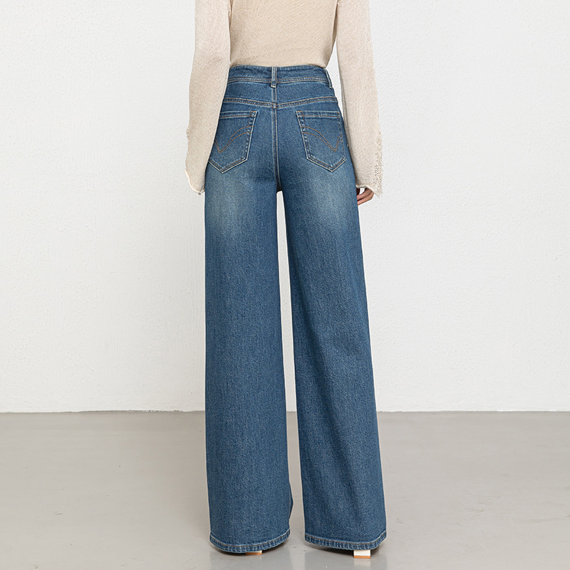 If you are looking for the 2026 autumn new style of casual high-waisted denim wide-leg pants for women, loose and flowing embroidered straight-leg floor-length pants 8209
