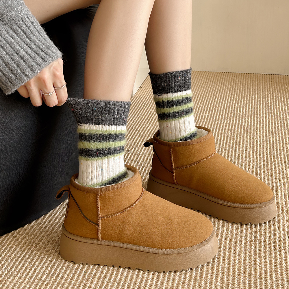 Women's mid-calf retro Japanese-style thick and warm wool socks, autumn and winter striped long socks, pile socks, sock trend