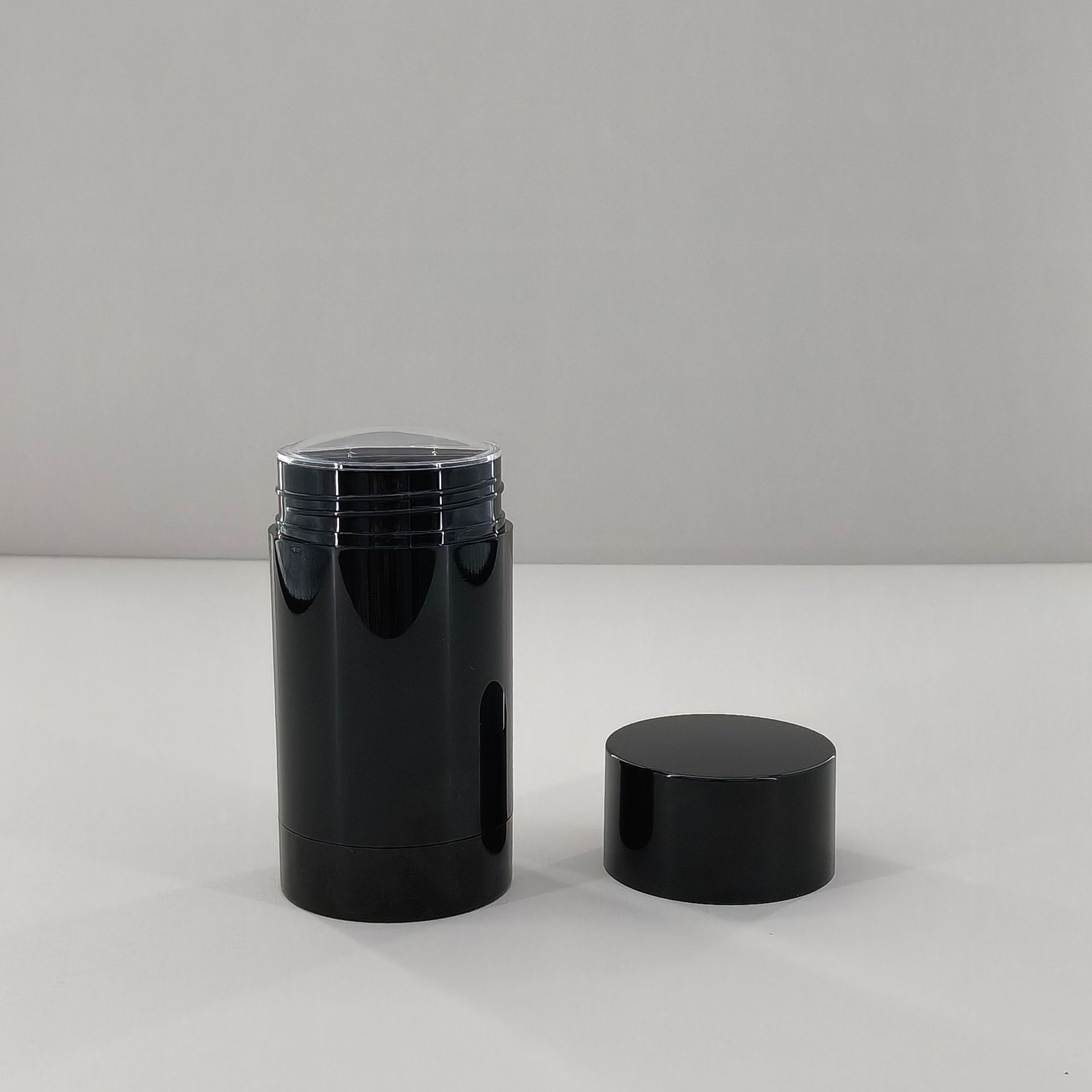 In stock: 30G / 40g mud film stick packaging material, PS antiperspirant body fragrance cream packaging material, rotating sun protection stick, empty cream tube